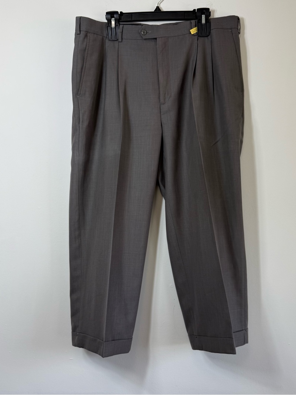 Perry Ellis America Classic Grey Pleated Cuffed Trousers 38x29